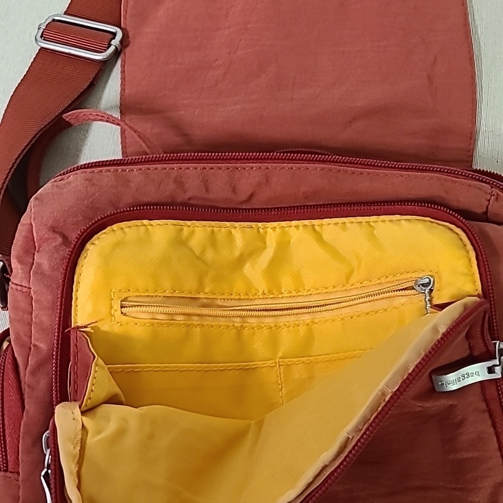 - Baggalinni Orange Nylon Travel Crossbody - Picture 4 of 9